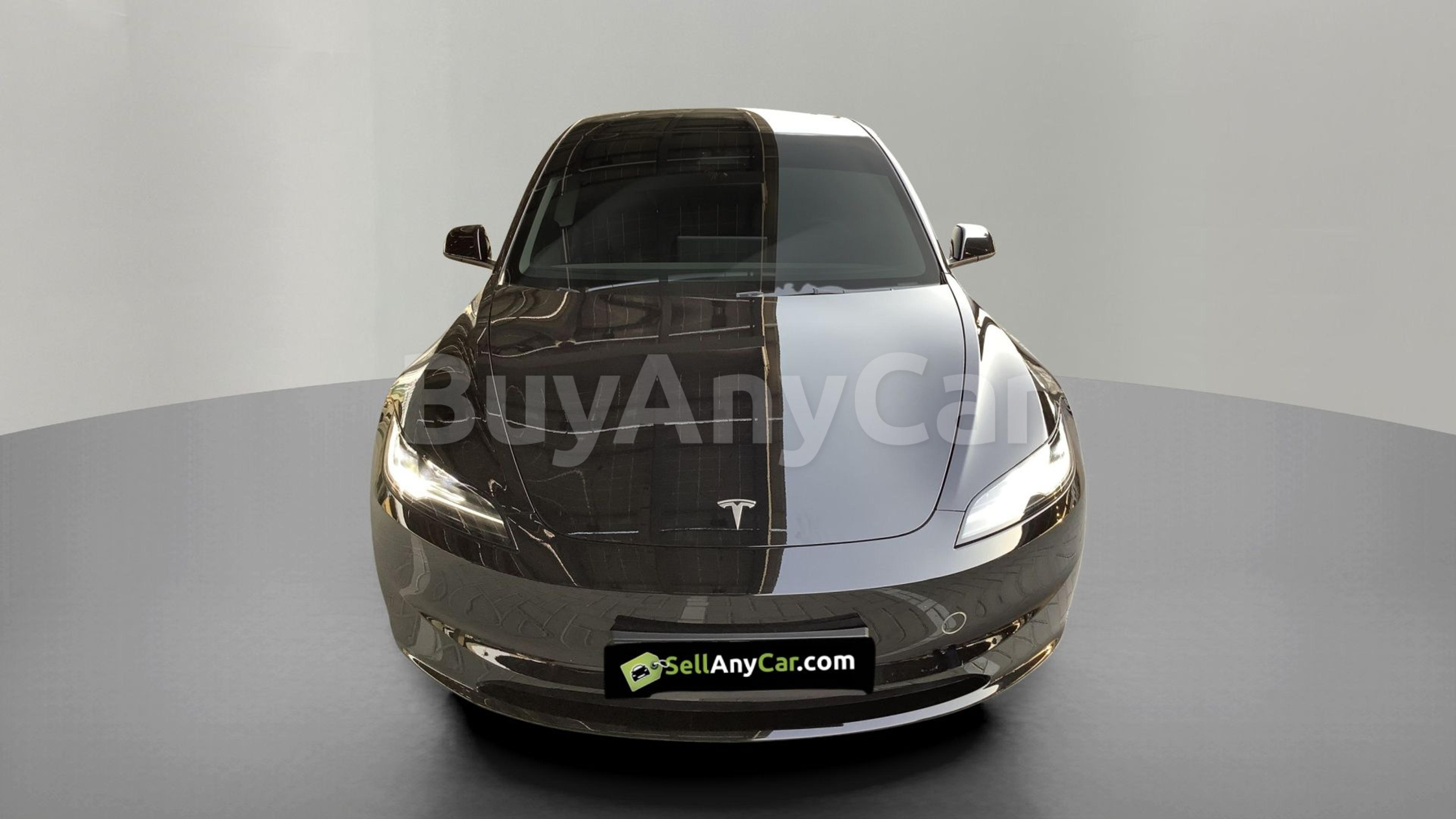 2025 TESLA MODEL 3
