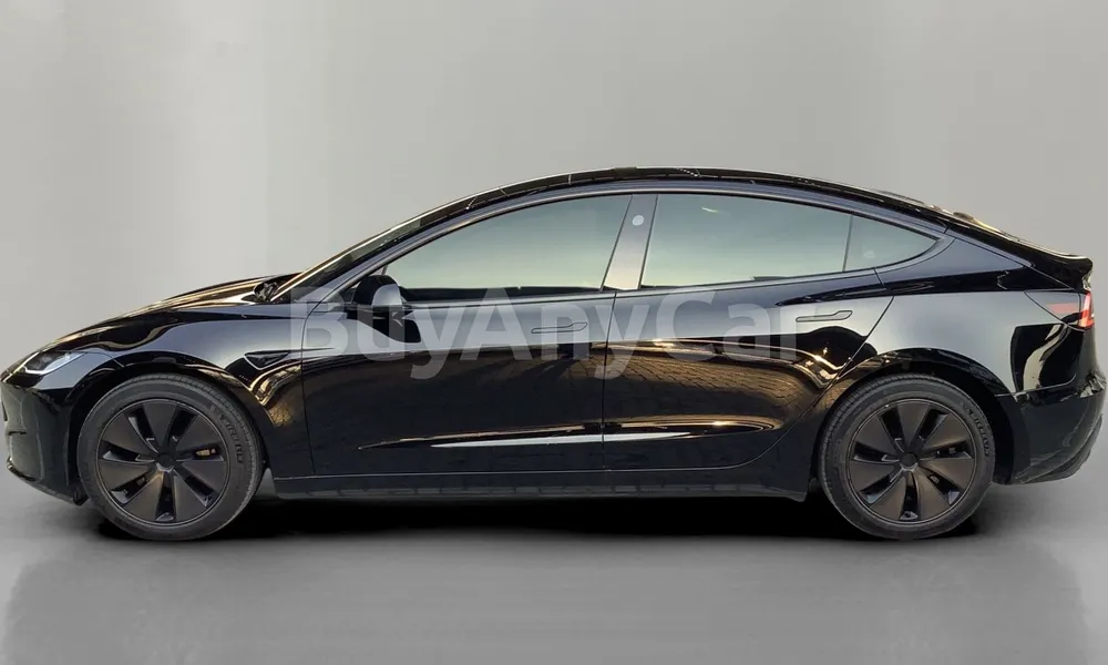Vehicle photo 4