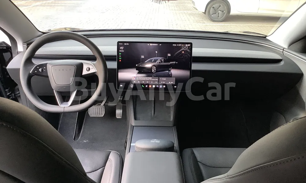 Vehicle photo 9