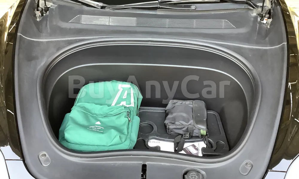 Vehicle photo 8