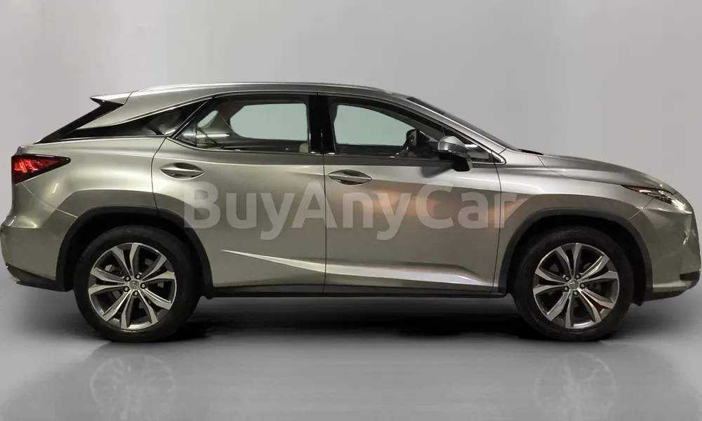 Vehicle photo 3