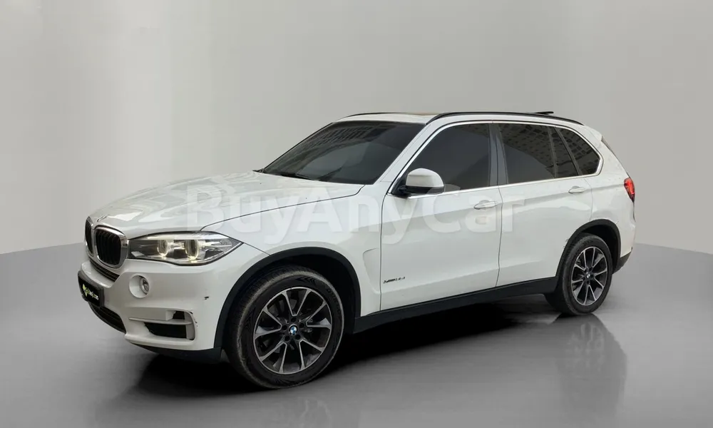 Vehicle photo 4