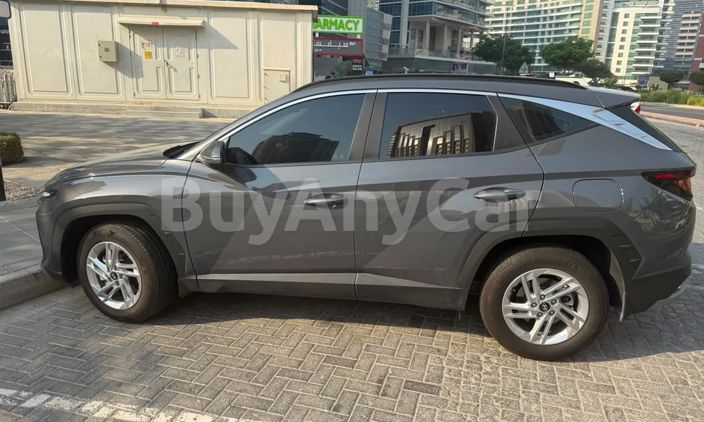 Vehicle photo 3