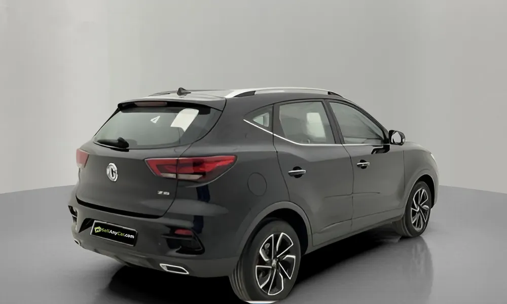 Vehicle photo 2