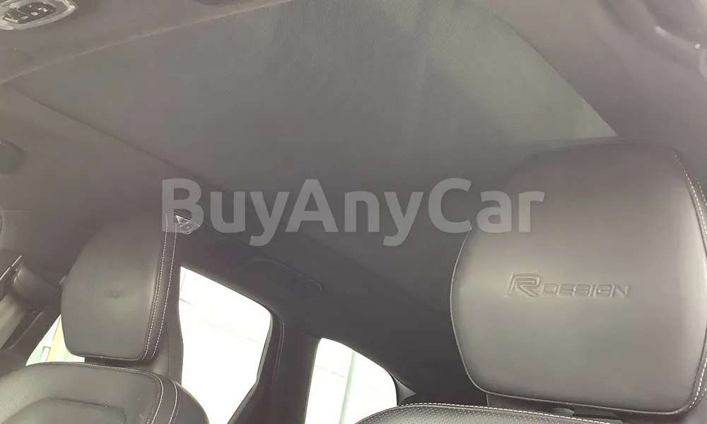 Vehicle photo 8