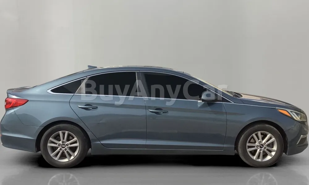 Vehicle photo 3