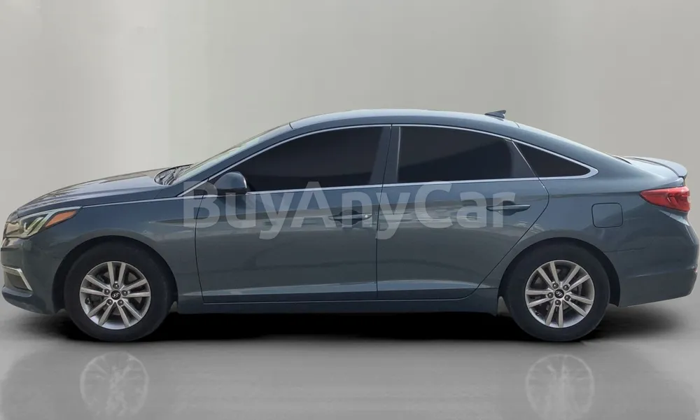 Vehicle photo 4