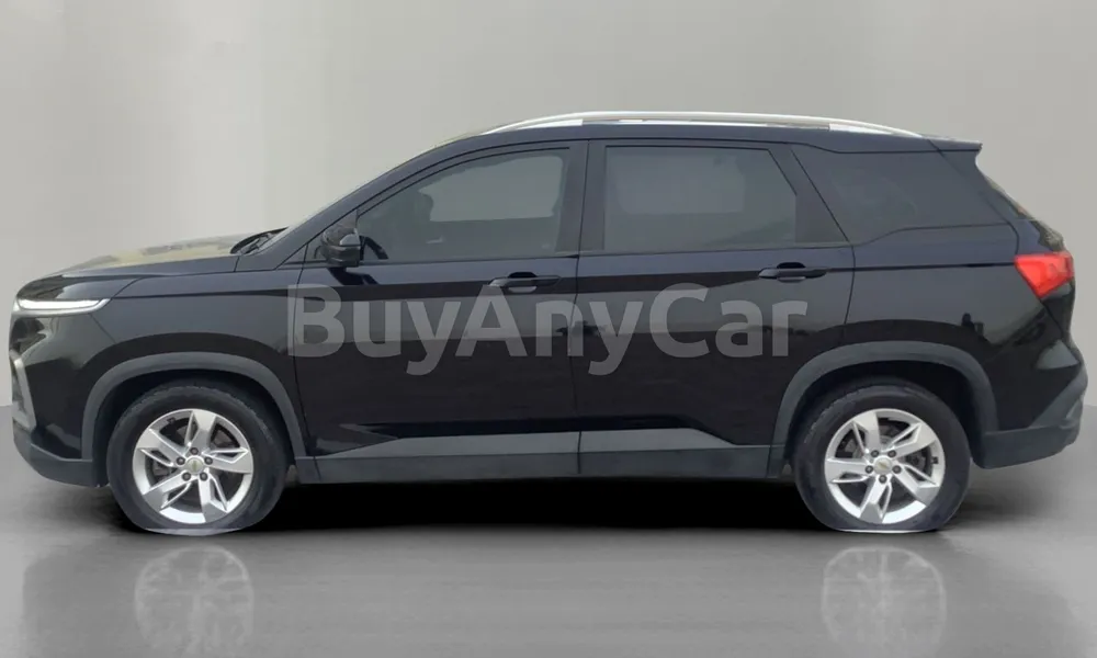 Vehicle photo 4