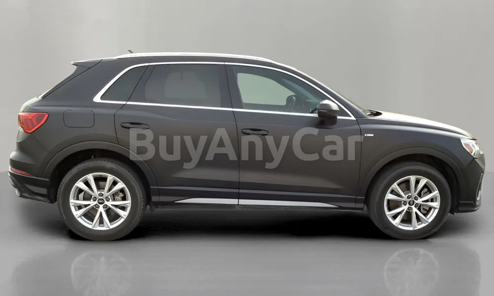 Vehicle photo 3
