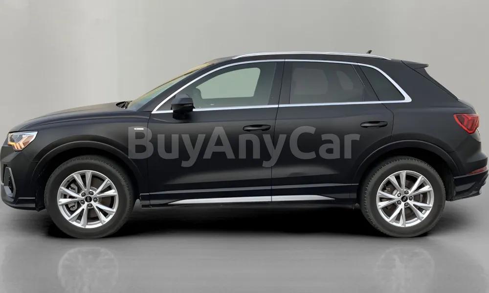 Vehicle photo 4