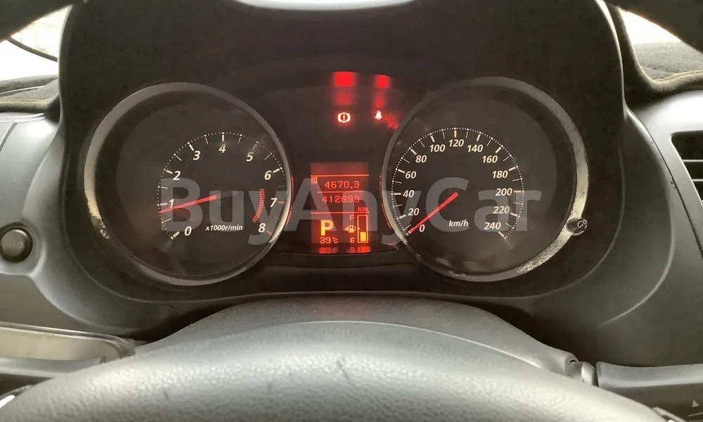 Vehicle photo 6