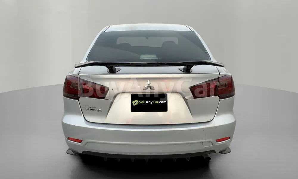 Vehicle photo 2