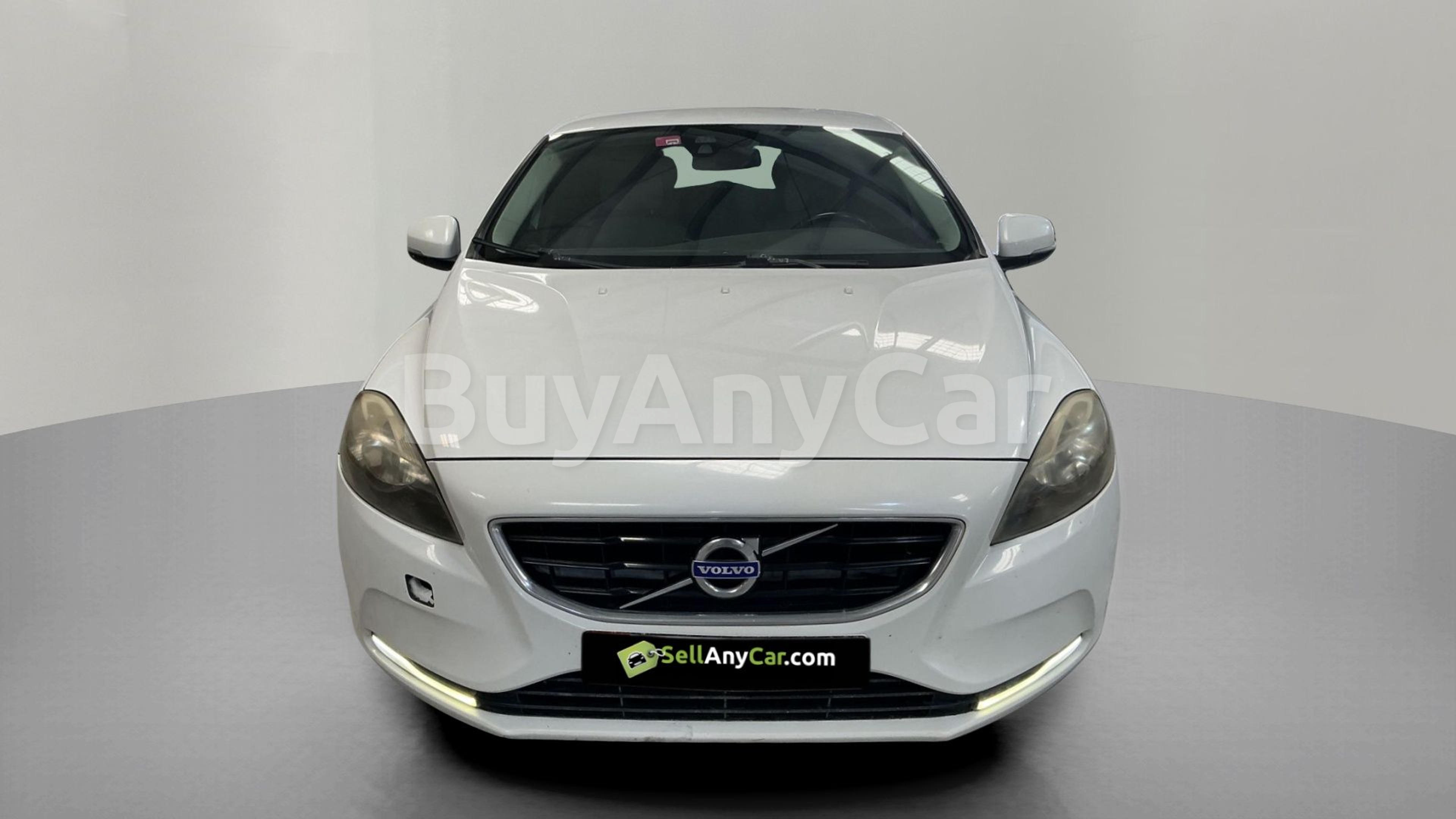 2014 Volvo V40