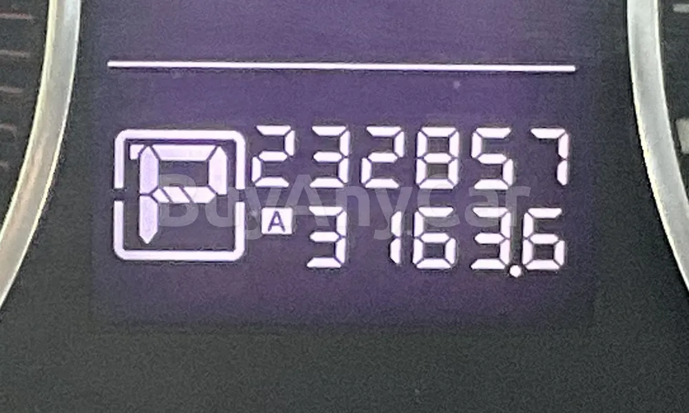 Vehicle photo 8
