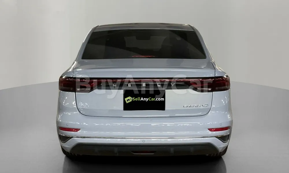 Vehicle photo 2