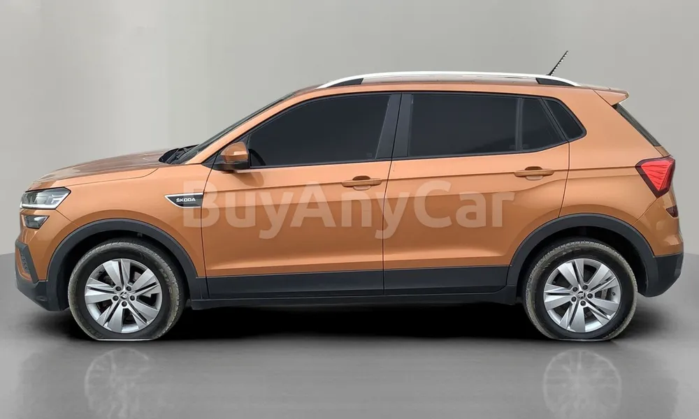Vehicle photo 3
