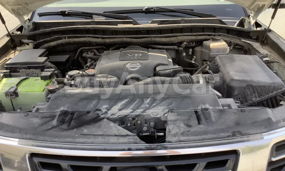 Vehicle photo 6
