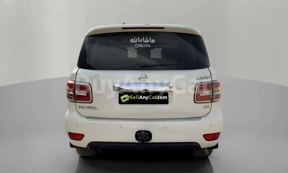 Vehicle photo 2