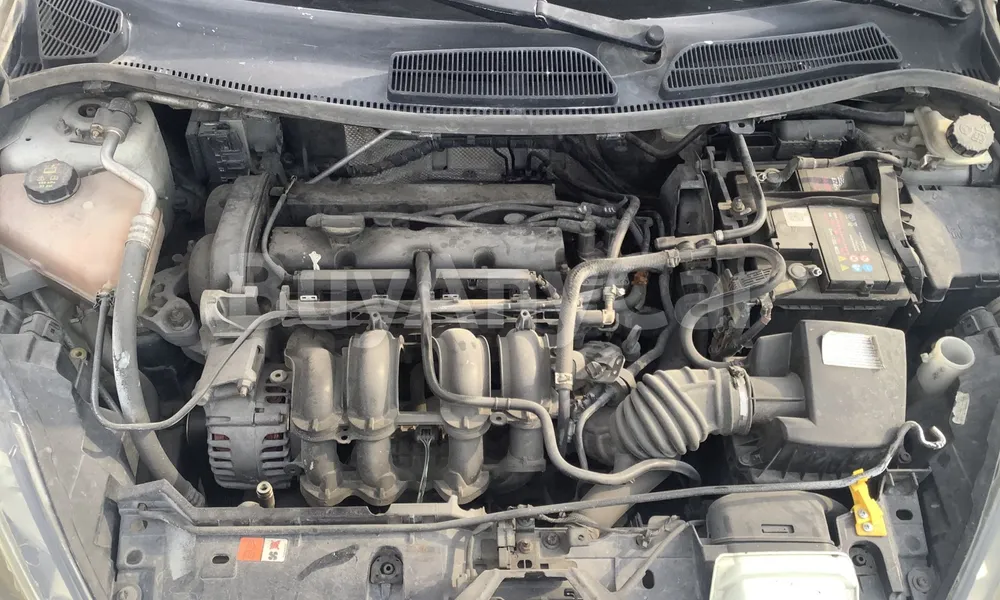 Vehicle photo 9