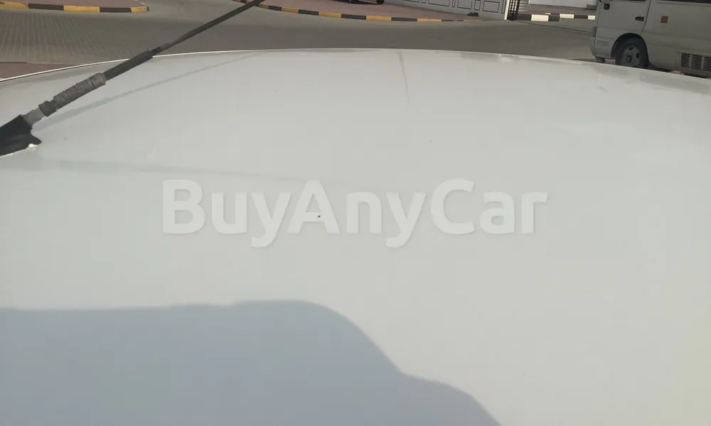 Vehicle photo 5