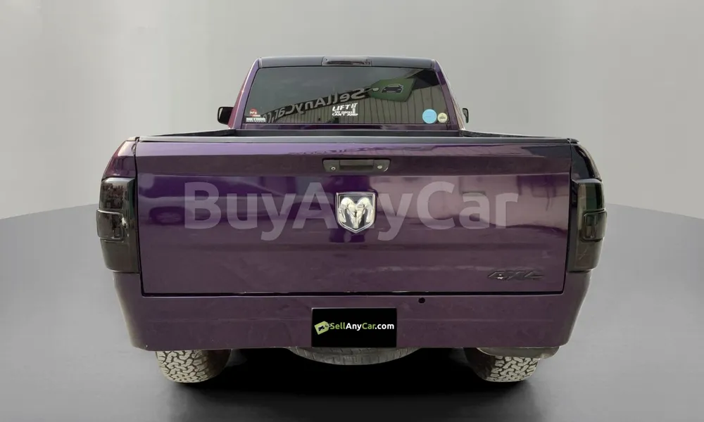 Vehicle photo 2