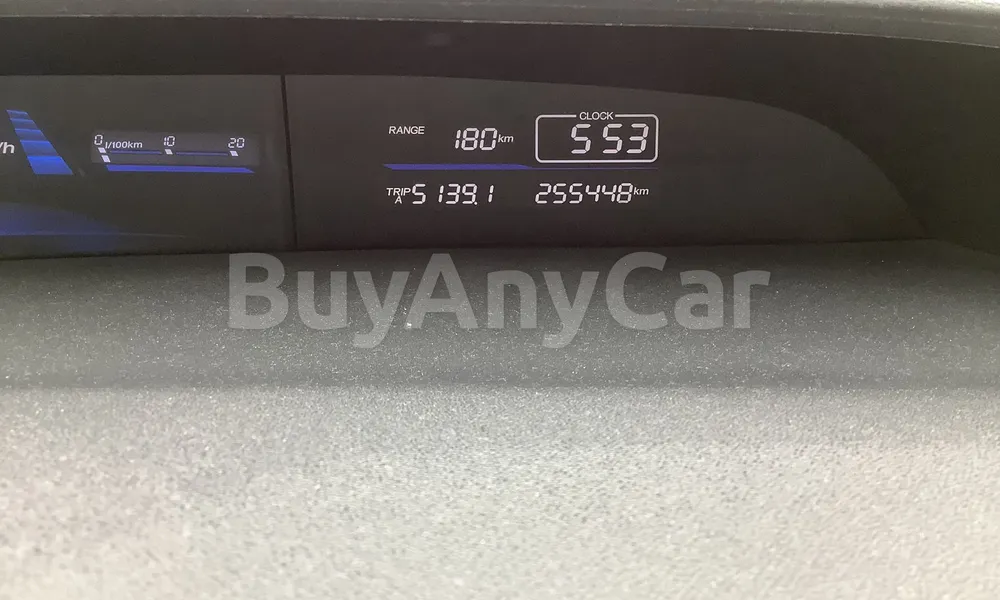 Vehicle photo 9