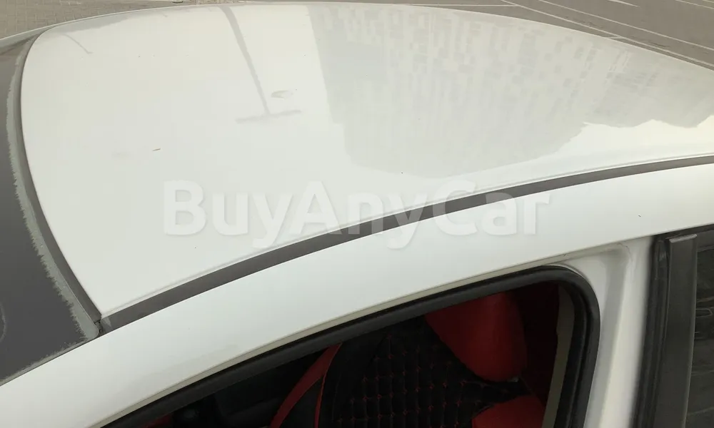 Vehicle photo 5