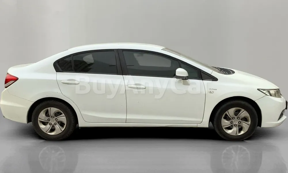 Vehicle photo 3