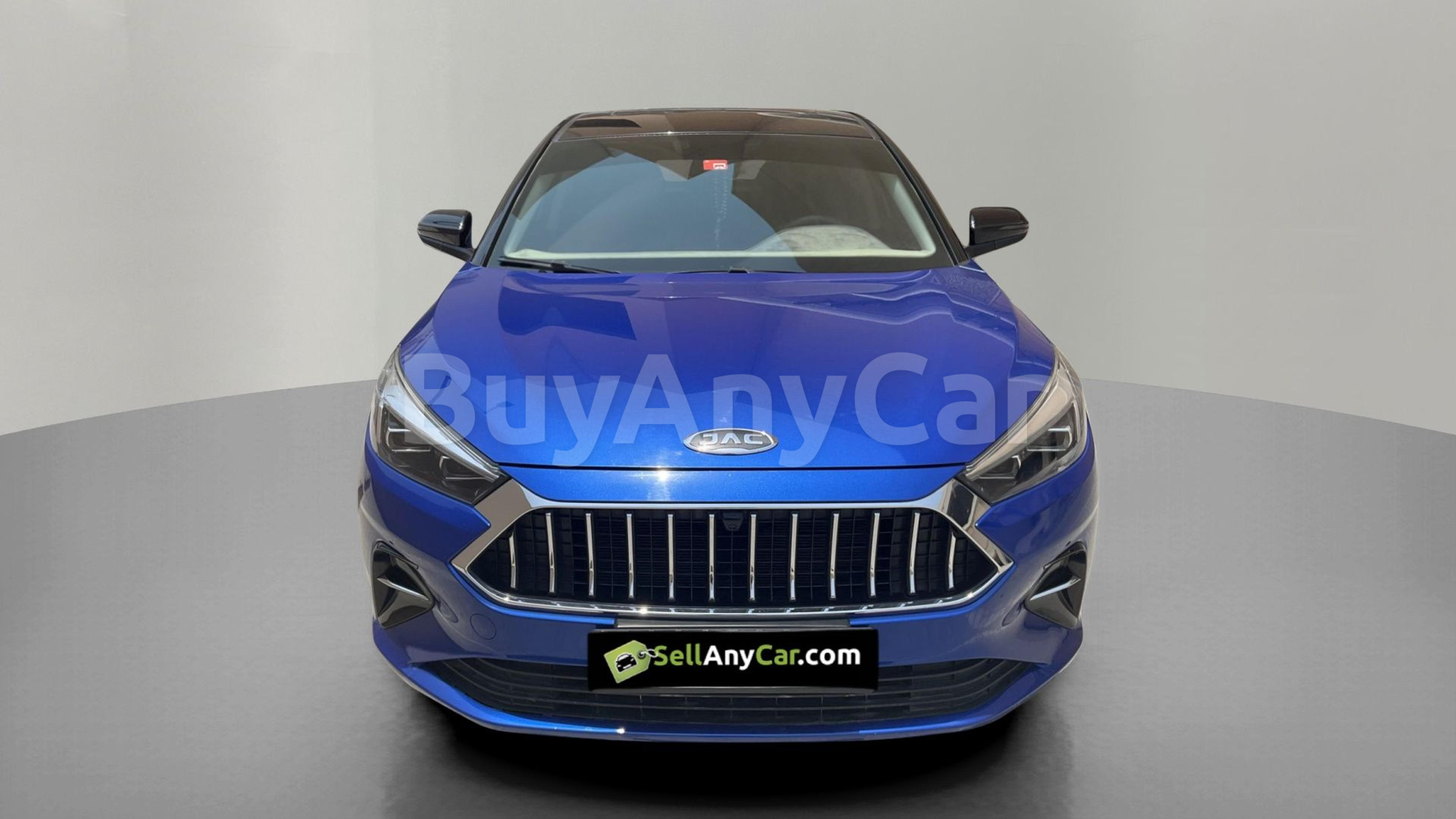 2023 JAC J7