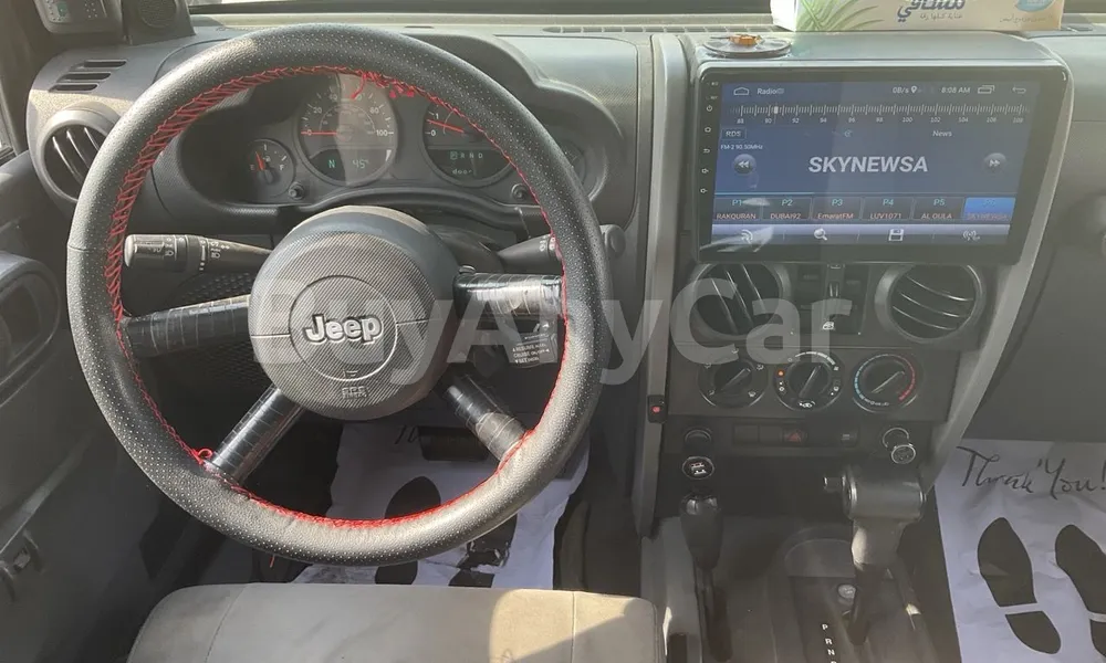 Vehicle photo 9