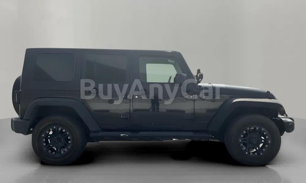 Vehicle photo 3