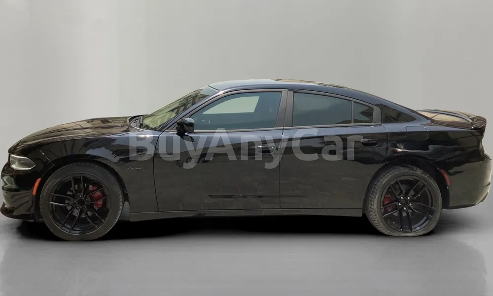 Vehicle photo 4