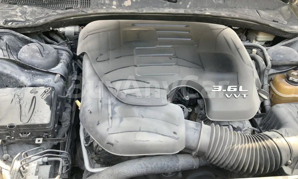 Vehicle photo 7