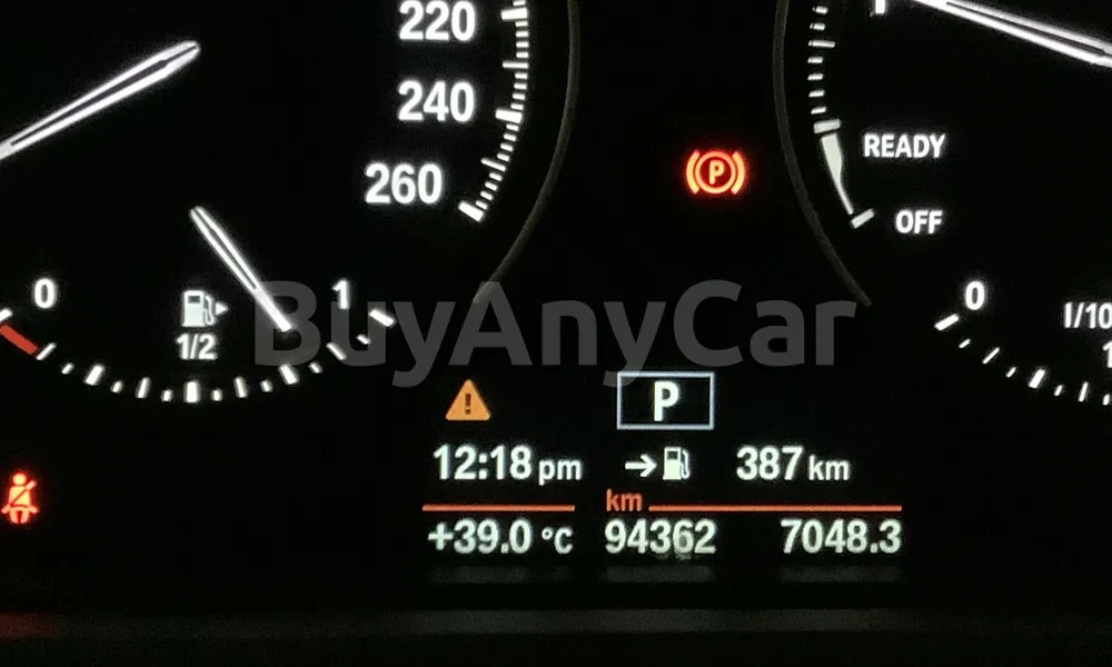 Vehicle photo 7
