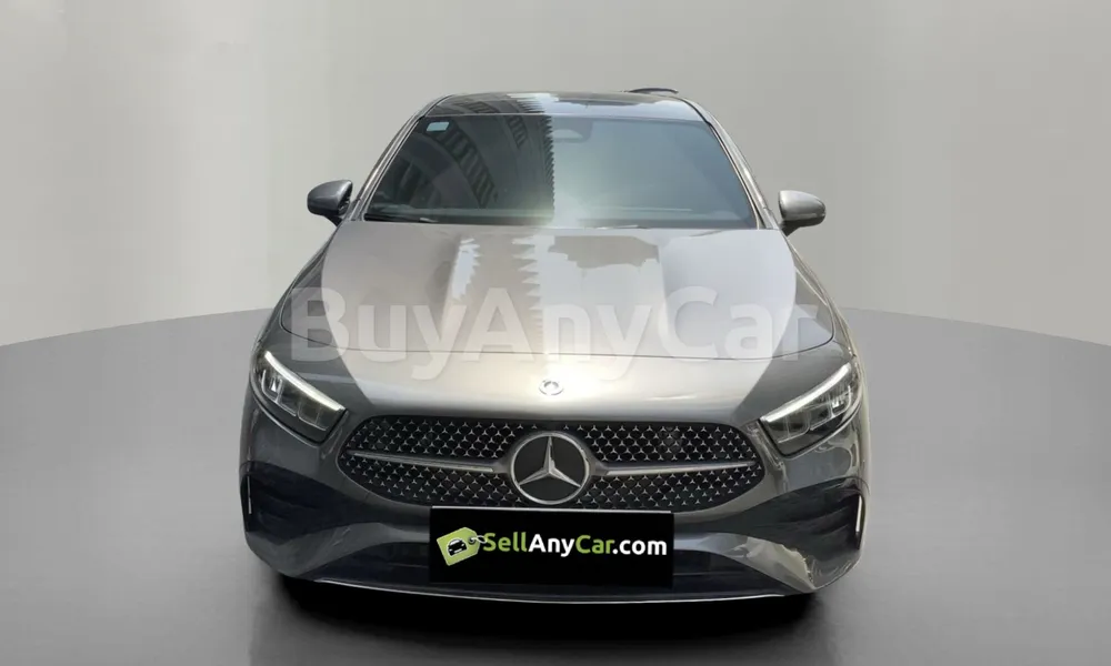 Vehicle photo 1