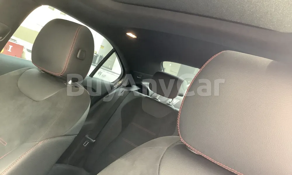 Vehicle photo 9
