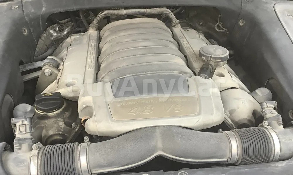 Vehicle photo 9