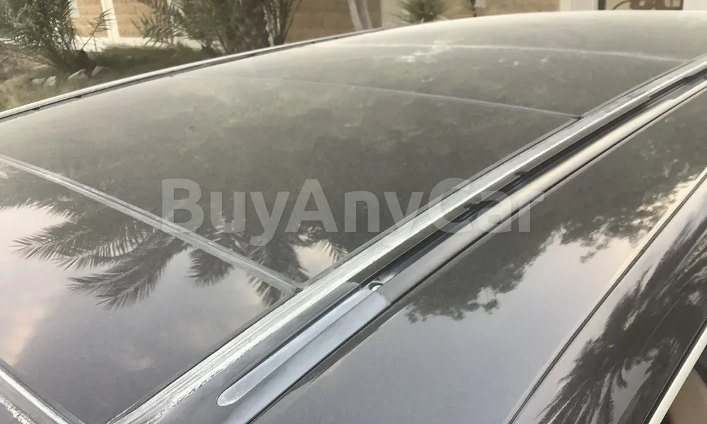 Vehicle photo 5