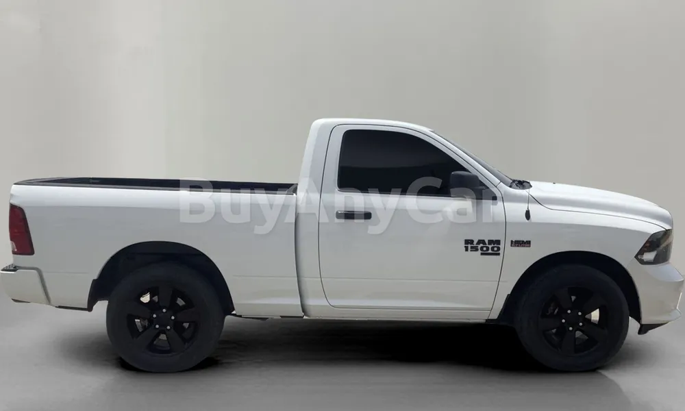 Vehicle photo 3