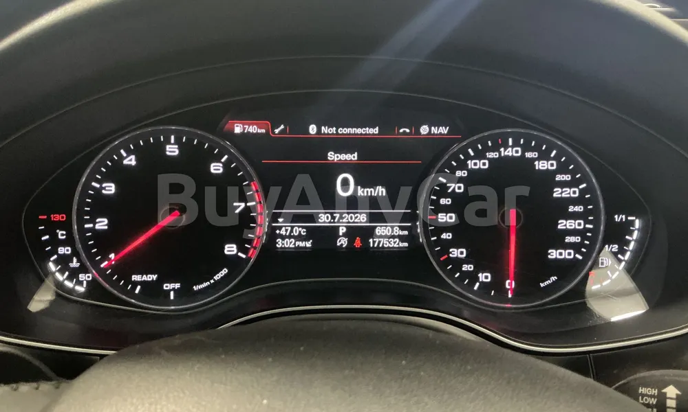 Vehicle photo 7