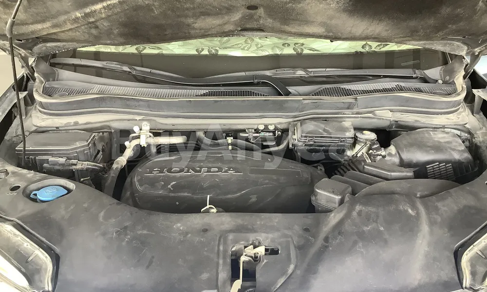 Vehicle photo 7