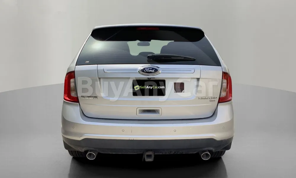 Vehicle photo 2