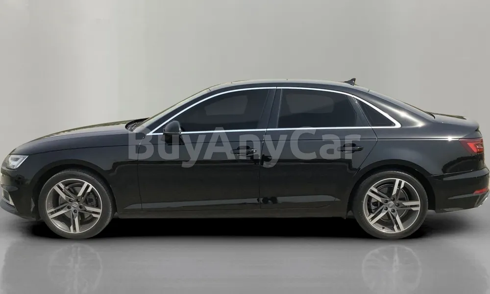 Vehicle photo 4
