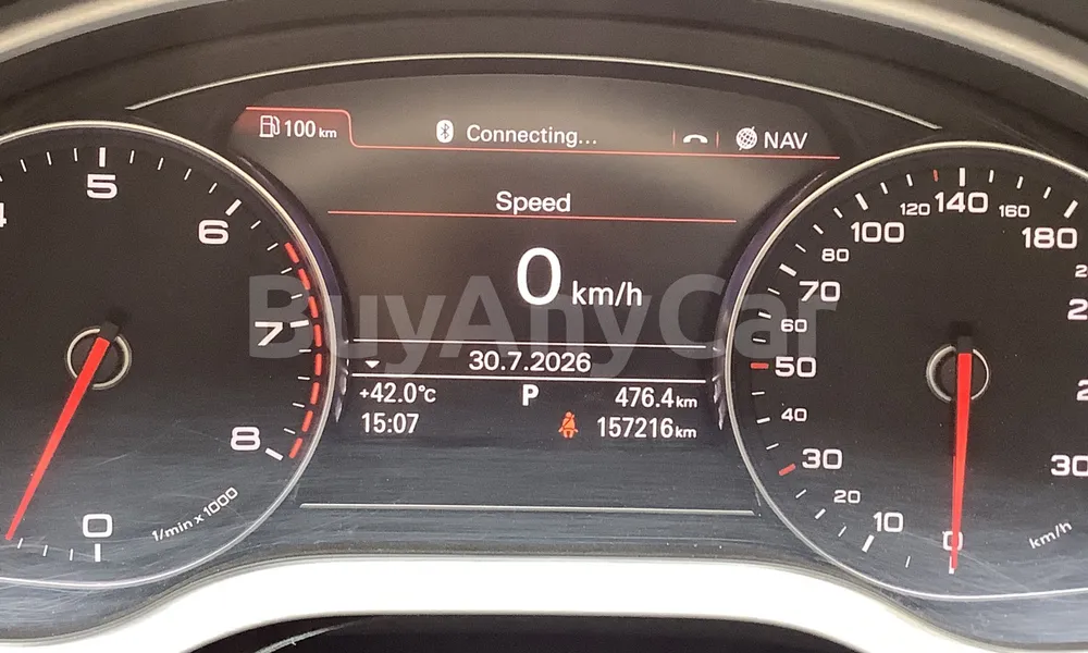 Vehicle photo 6