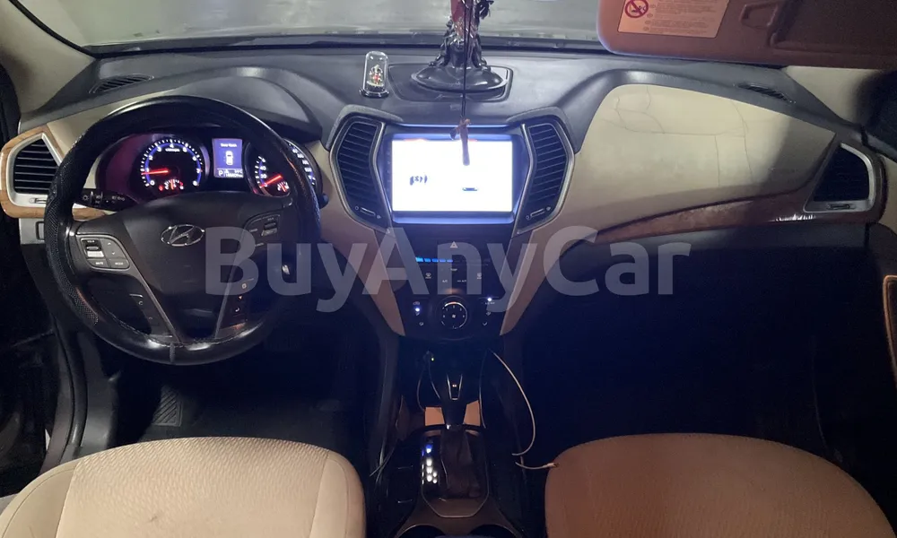 Vehicle photo 9