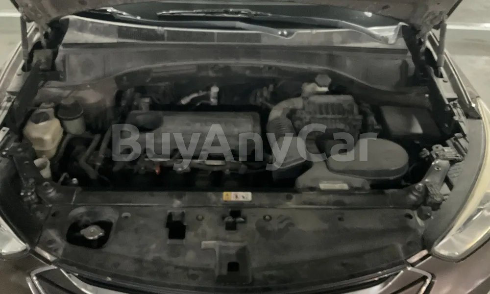 Vehicle photo 5