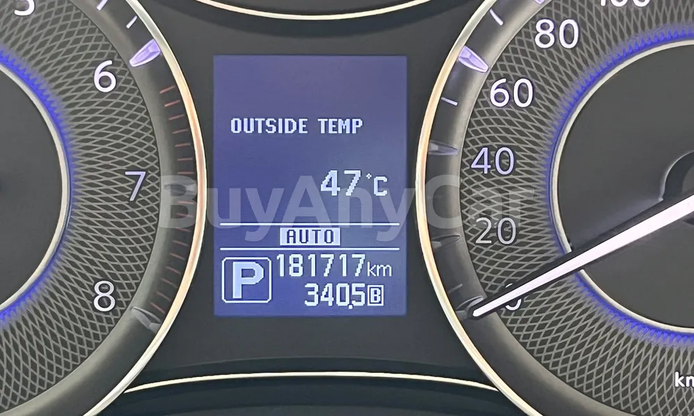 Vehicle photo 8