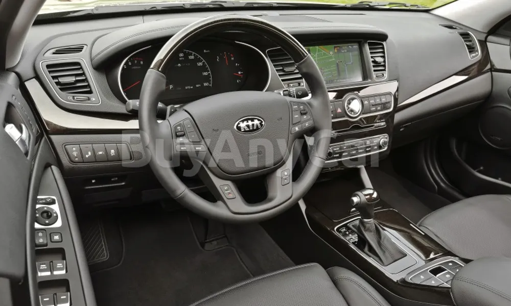 Vehicle photo 7
