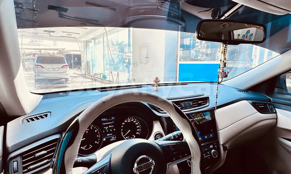 Vehicle photo 10