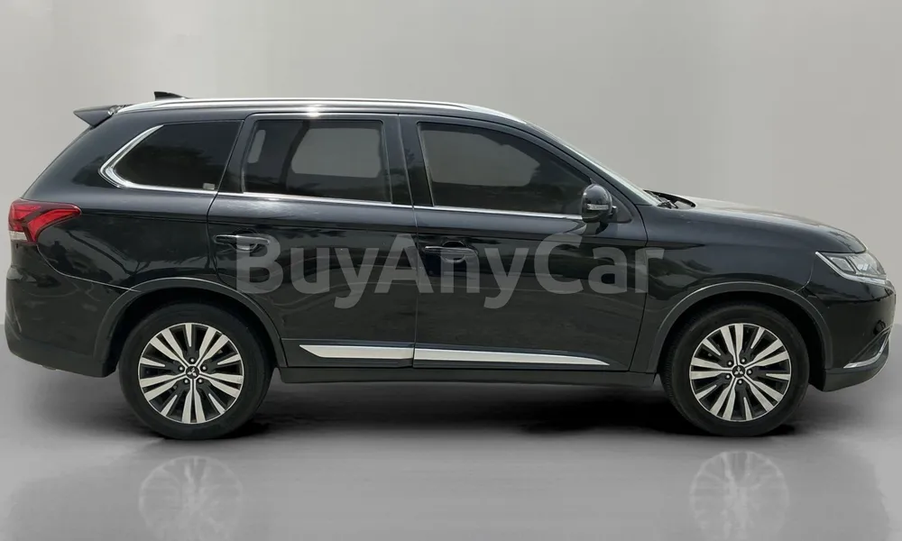 Vehicle photo 3